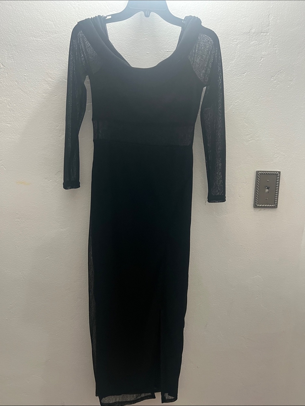 Elegant Black Sheer-Sleeve Midi Dress